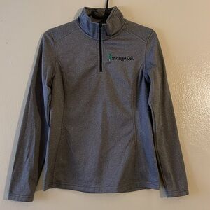 Women tops, size s, color gray, excellent condition.